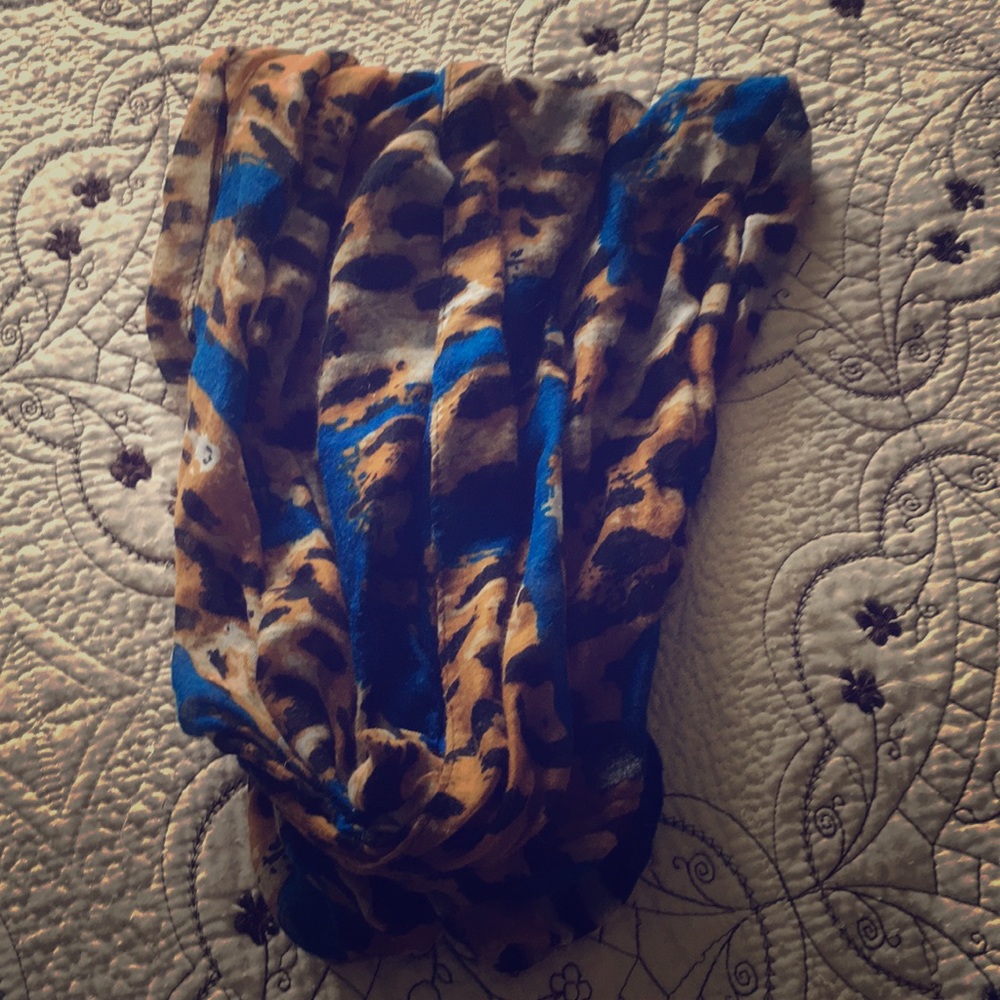 Super cute infinity scarf